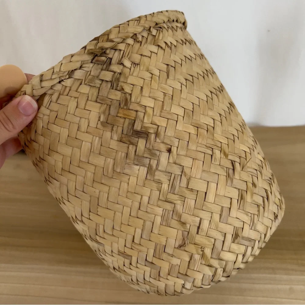 SOLD Vintage Oaxacan Woven Palm Storage Basket - Picture 5 of 7